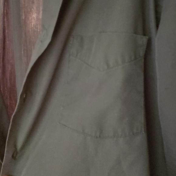 Men's Black Button Down Long Sleeve Shirt - Picture 2 of 7